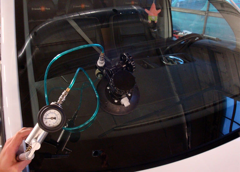 Steinschlag-Reparatur Zentrale Autoglas Rostock